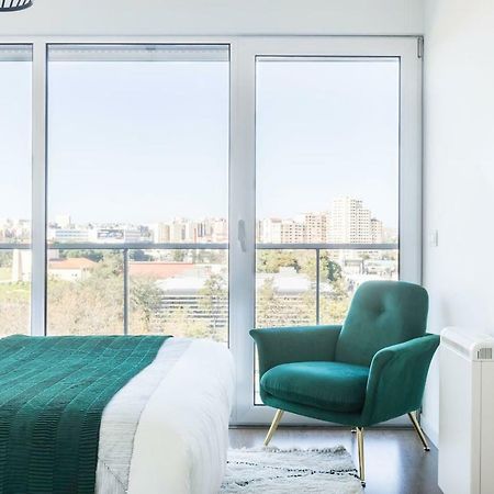 Amazing Flat - Pool And Parking Apartment Lisbon Bagian luar foto