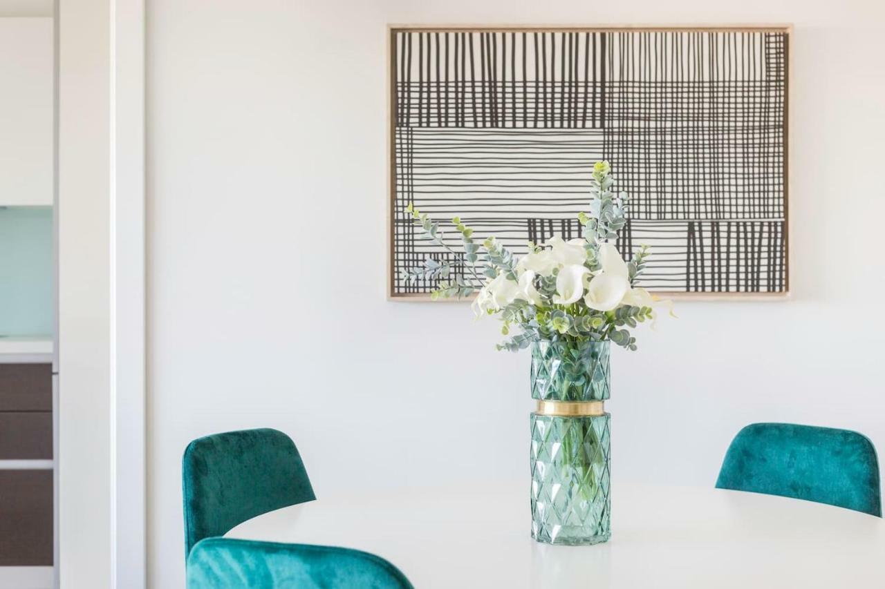 Amazing Flat - Pool And Parking Apartment Lisbon Bagian luar foto