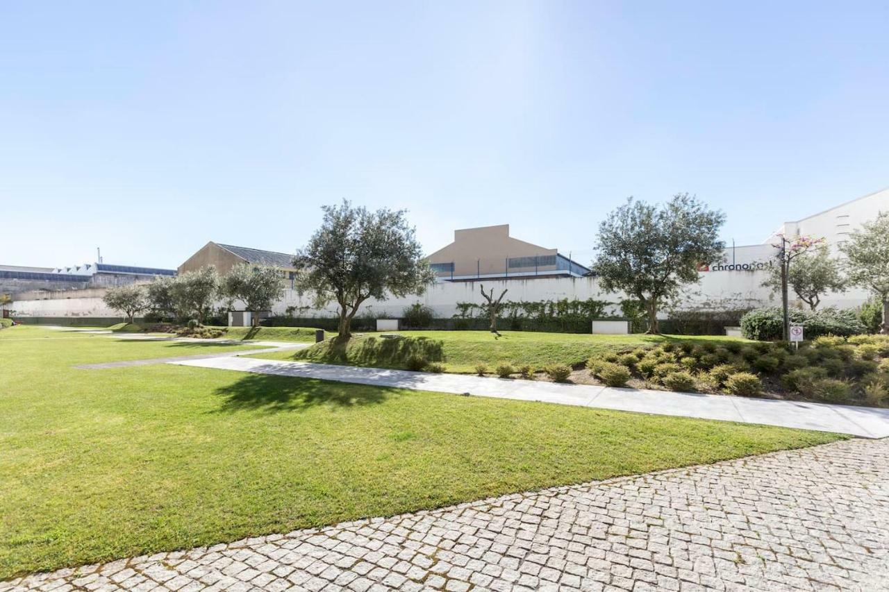 Amazing Flat - Pool And Parking Apartment Lisbon Bagian luar foto
